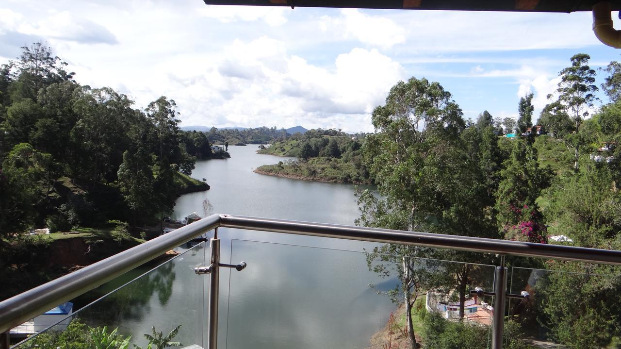 ホテル El Nuevo Mirador Guatapé エクステリア 写真