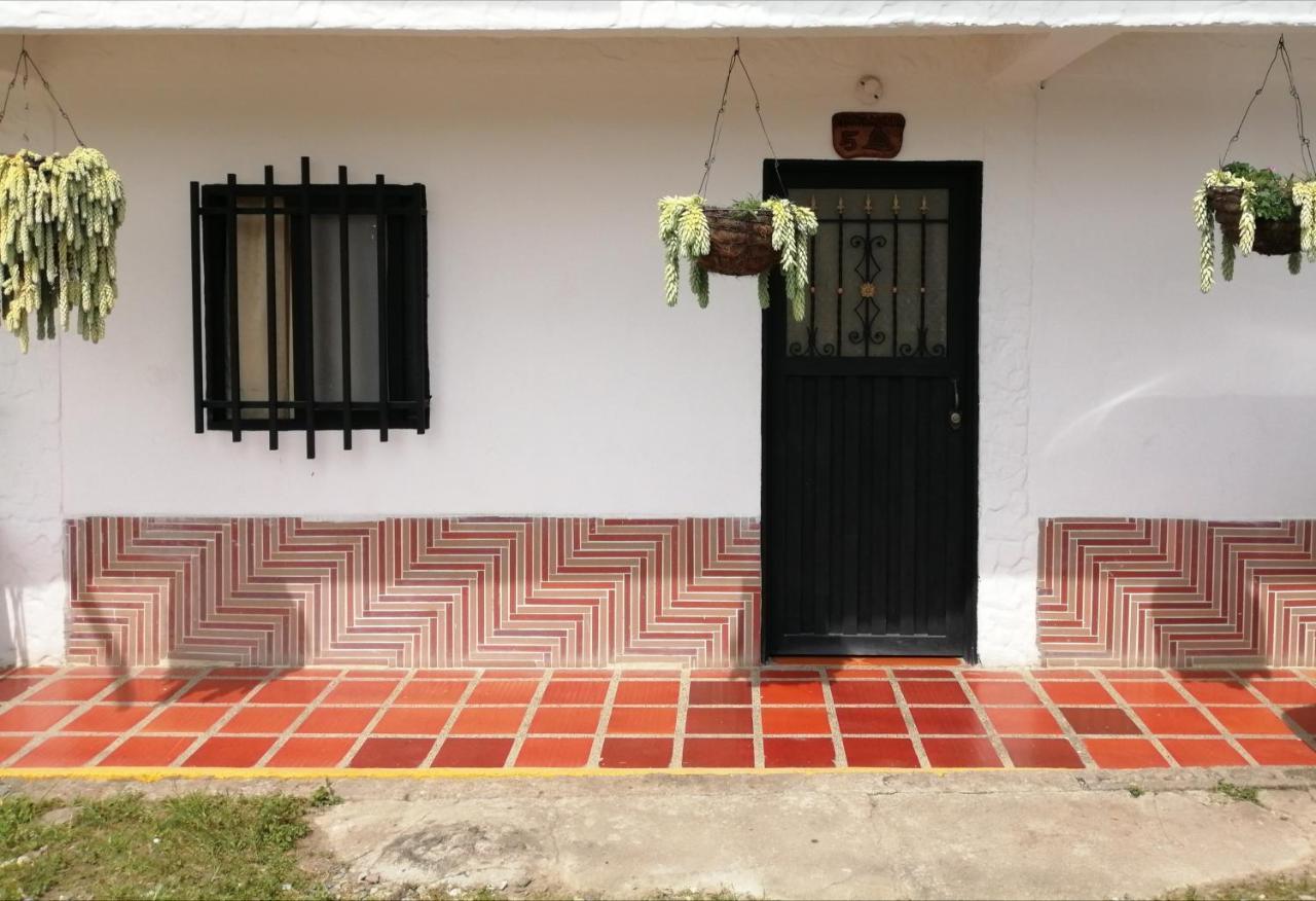 ホテル El Nuevo Mirador Guatapé エクステリア 写真