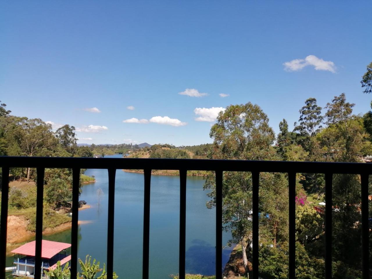 ホテル El Nuevo Mirador Guatapé エクステリア 写真